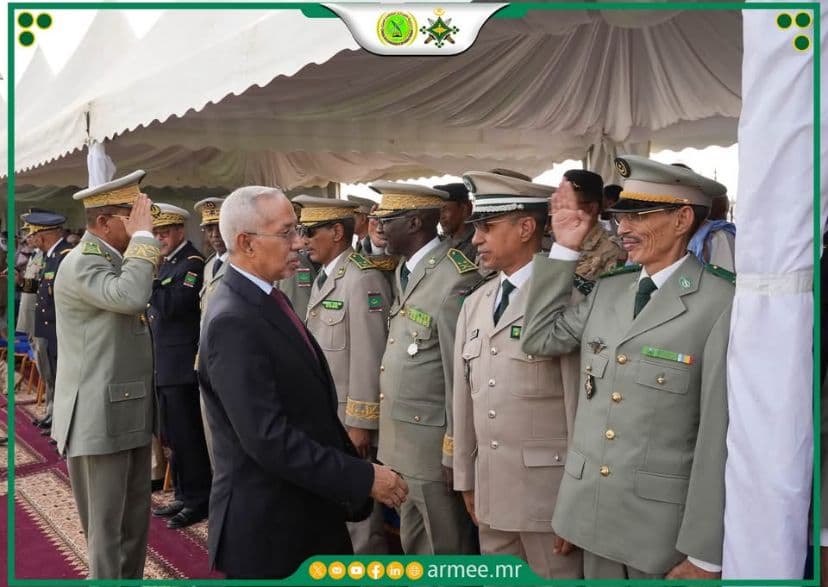 Autorités civiles et militaires lors de la cérémonie